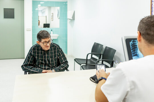 Consultation in a mental health residence setting