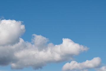 ciel chargé de gros nuage