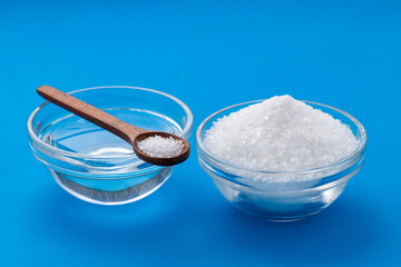 Magnesium chloride for mixing with water contributes to the maintenance of firm and strong bones.