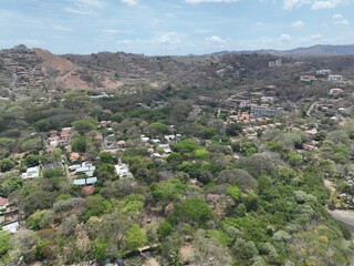 Obraz premium Playa Hermosa, Guanacaste: Coastal hills landscape