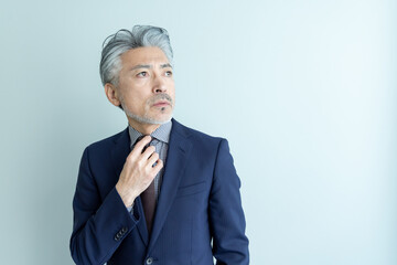 ミドルエイジ男性ビジネスパーソン
