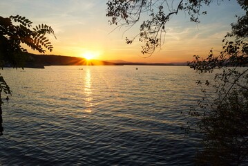 Sonnenuntergang auf Krk am Mittelmeer