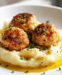 chicken breast with mashed potatoes