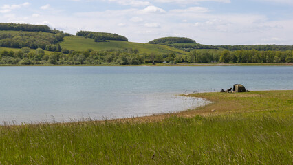 Le réservoir de Cercey est situé dans l'Auxois en Côte-d'Or près du village de Cercey sur la commune de Thoisy-le-Désert.