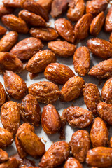 Homemade Caramelized Cinnamon Almonds
