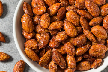 Homemade Caramelized Cinnamon Almonds