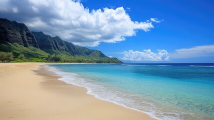 Obraz premium Makaha Beach: Stunning Landscape of Blue Sky, Mountains, and Ocean Waves