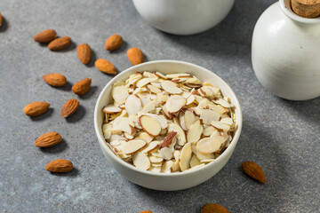 Raw Organic White Sliced Almonds