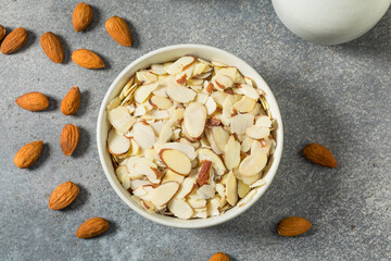 Raw Organic White Sliced Almonds