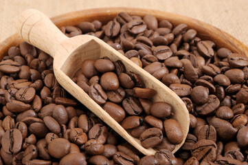 Geröstete Kaffeebohnen für einen aromatischen Kaffee