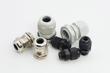 Varied sizes and types of cable glands for electrical and industrial applications
