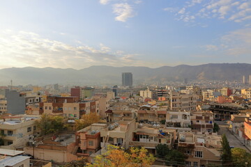 Obraz premium View over the city of Duhok Dohuk in the morning, Kurdistan, Iraq