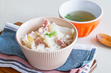 新玉ねぎの炊き込みご飯