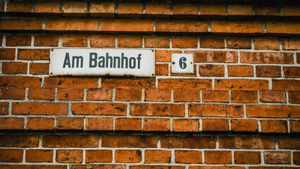 Hausnummer des ehemaligen Bahnhofsgeb&auml;ude Klein Plasten in Mecklenburg-Vorpommern