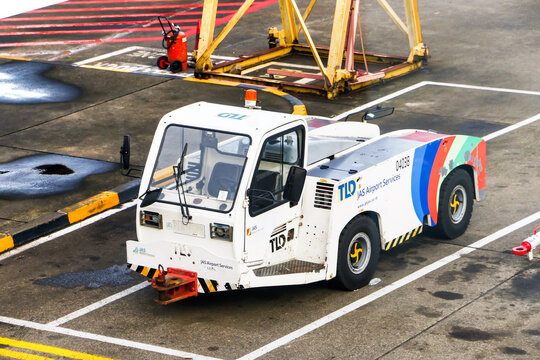TLD aircraft towing tractor