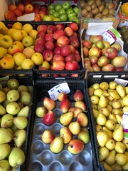 fruit and vegetable market