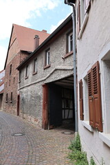 Blick in die Altstadt der Römerstadt Ladenburg in Baden-Württemberg	