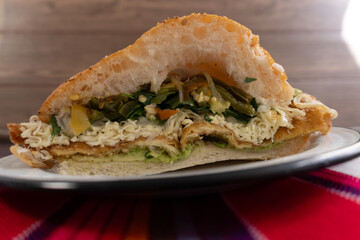 Cemita poblana, comida típica de la región, Puebla, México, vista interior