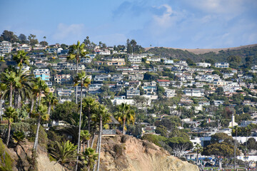 View of homes on the hills in Laguna Beach, Orange County, Southern California. © Ryan Tishken