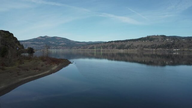 Drone flight from beach at Coburg's exit up over the Columbia river gorge to see the Hood River bridge