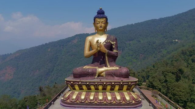 Rabong or Ravangla is a small town with an elevation of 8000 feet located, near Namchi City in the Namchi district of the Indian state of Sikkim. Namchi, Pelling and Gangtok. 4k Drone view.