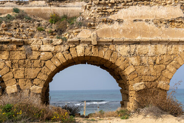 Fototapeta premium Ancient Roman Aqueduct of Caesarea - A Timeless Engineering Marvel