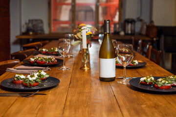 table setting for