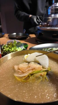 Famous Arrowroot Cold Noodle Restaurant in Seongsu-dong, Seoul