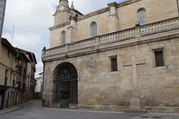 Obraz premium medieval church (holy mary) in miranda de ebro in spain 