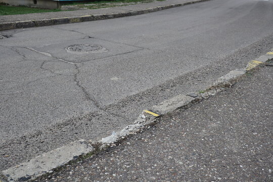 Degraded public road accession way