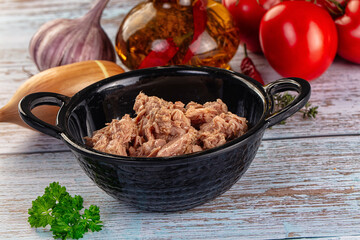 Canned tuna fish in olive oil