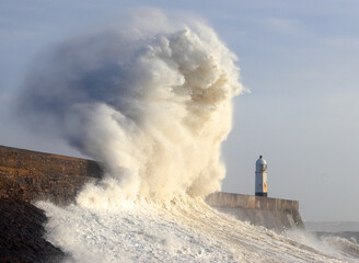 Storm waves (Storm Eowyn), Porthcawl Pier, South Wales