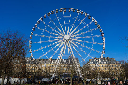 Ferris wheel in Tuileries, Paris