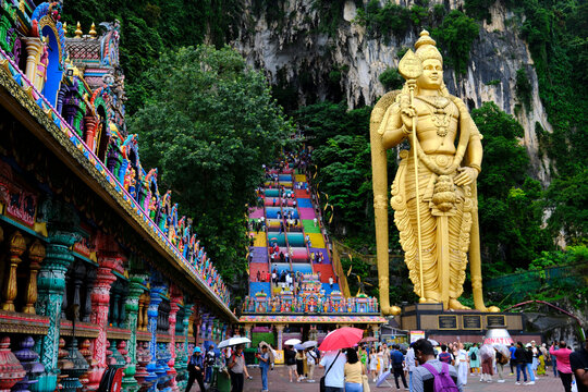 Massive statue of Murugan the Hindu God of war and victory, Batu Caves, Kuala Lumpur, Malaysia