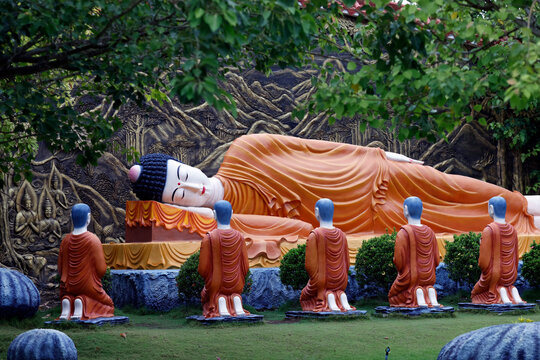 Thien Truc Buddhist Pagoda, Reclining Buddha, the final Nirvana, Bac Lieu
