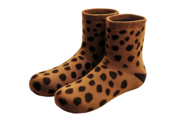 Playful cheetah-print ankle socks, a dash of wild style for everyday adventures in cozy brown tones.