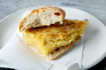 Rustic bread with potato omelette
