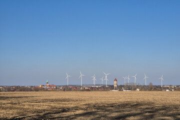 Białogard - widok z oddali wczesną wiosną © Maciej