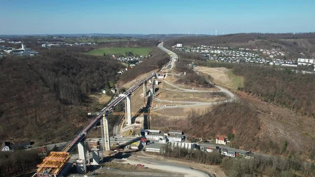 Neubau der Rahmede Talbr&uuml;cke A 45 Sauerlandlinie im M&auml;rz 2025 / L&uuml;denscheid, Sauerland, NRW    