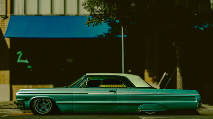Auto clasico en la calle