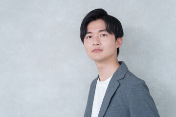 若い男性