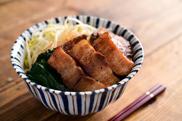 チャーシュー丼