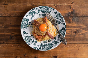 ライスパスタのカルボナーラ