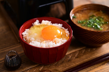 卵かけご飯と納豆汁