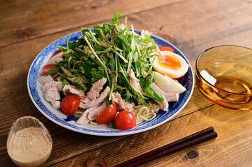 ラーメンサラダ