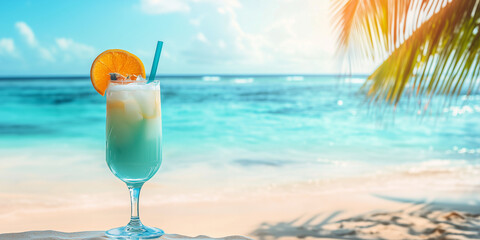 Lebendige und exotische Sommergetr&auml;nke-Cocktails sind der Inbegriff von Entspannung und Spa&szlig; und erinnern an einen unbeschwerten Geist der Jugend und die Aufregung der Sommerferien