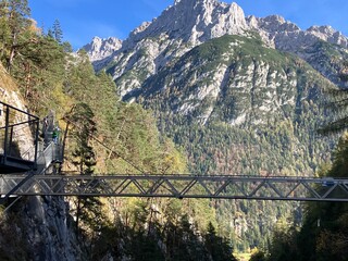 Blick in die Leutaschklamm bei Mittenwald in den Bayerischen Alpen