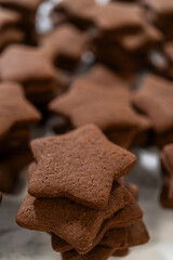 Perfectly Icing Star Cookies with Royal Icing
