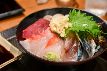 海鮮丼