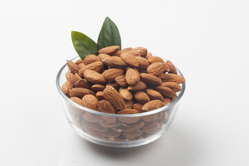 Almond is a deciduous tree in the rose family. It grows to about 6 meters in height and has lanceolate leaves with serrations.

